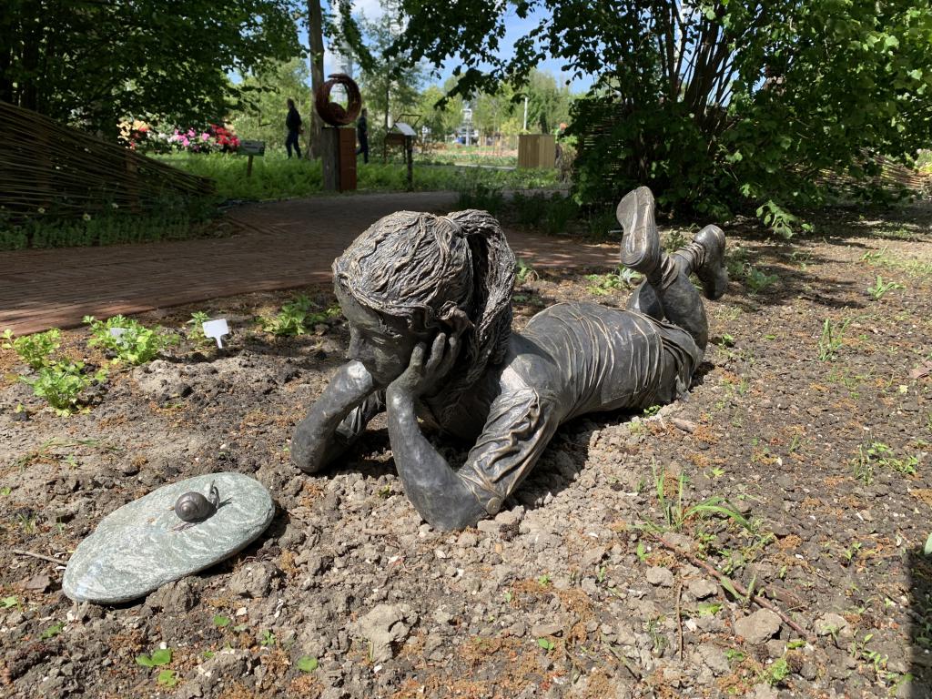Floriade 2022 Skulptur vid lilla kyrkan